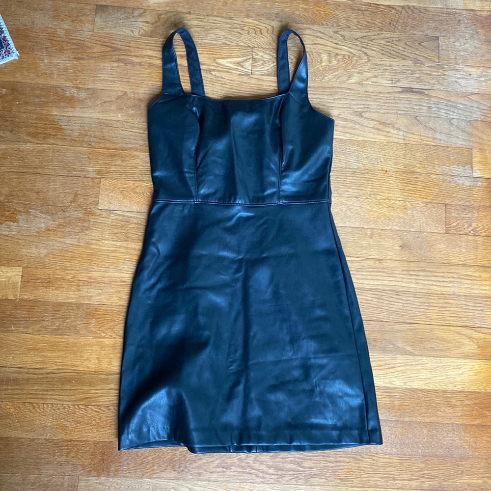 Abercrombie 90s leather dress size xs